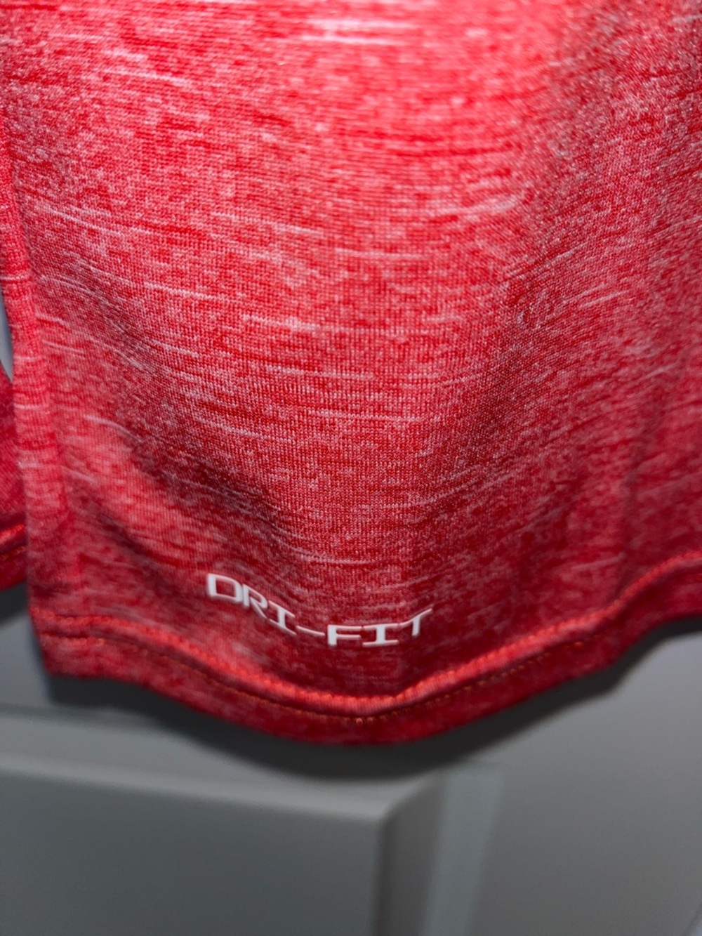 New Red Nike Swim Beach Pool Summer Hydroguard long sleeve men’s T shirt L NWT - Picture 3 of 4